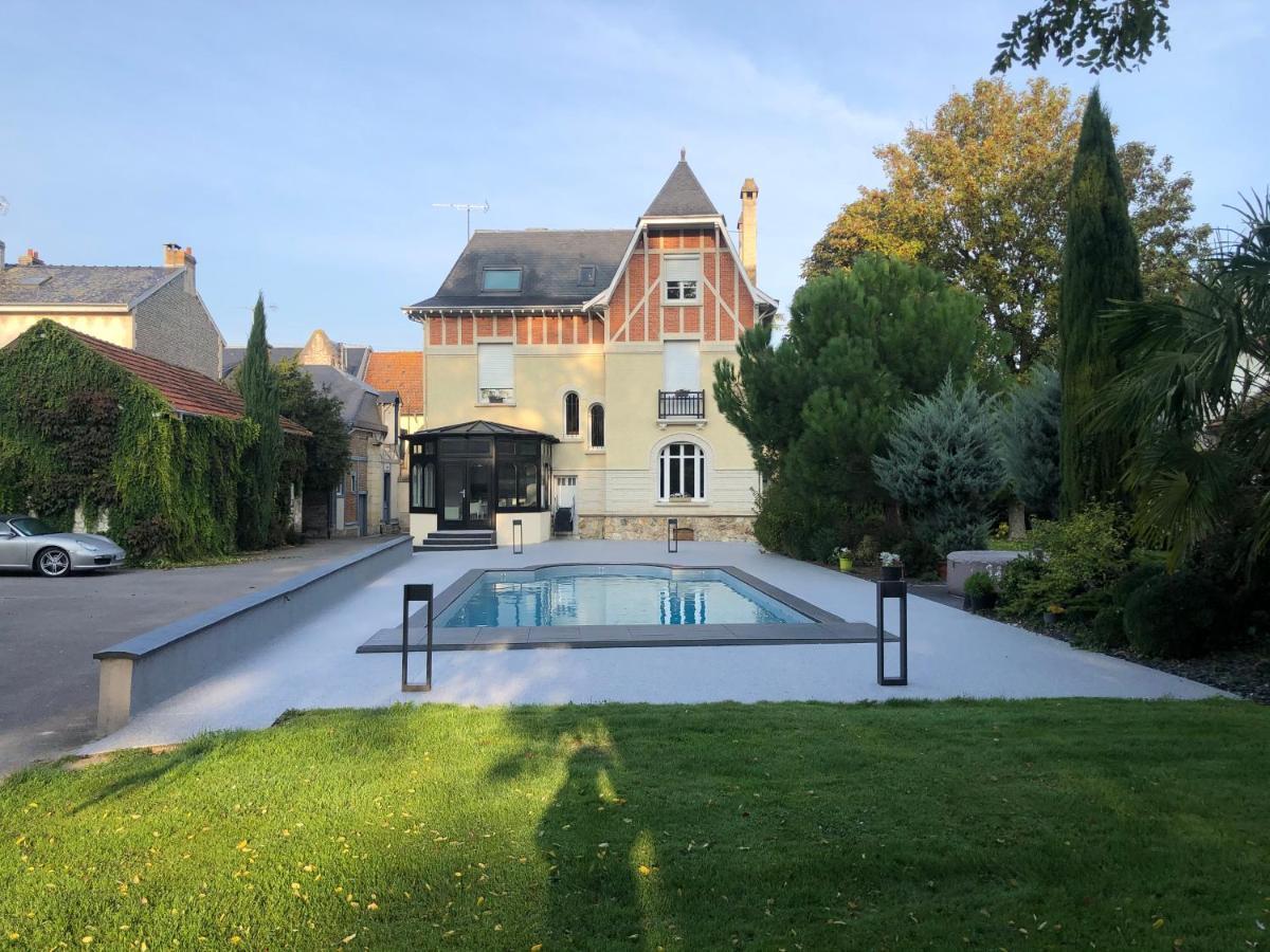 Le Pavillon De Nathalie Hotel Isles-sur-Suippe Exterior photo