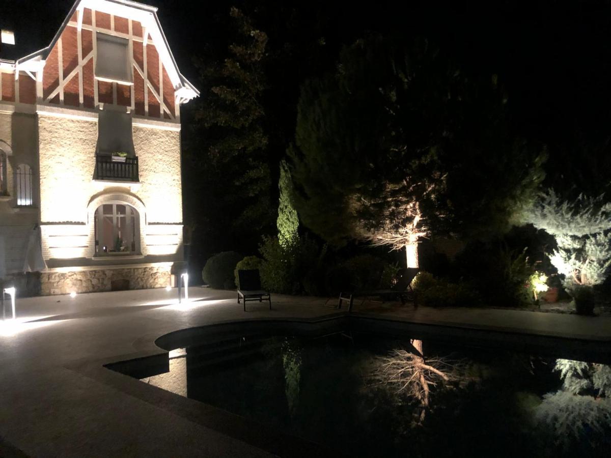 Le Pavillon De Nathalie Hotel Isles-sur-Suippe Exterior photo